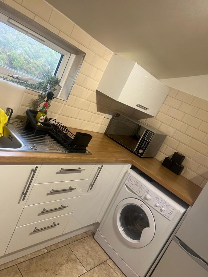 דירות לונדון Large Modern Studio Flat מראה חיצוני תמונה