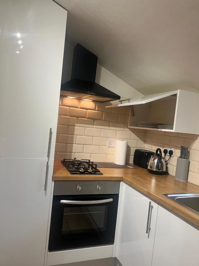 דירות לונדון Large Modern Studio Flat מראה חיצוני תמונה